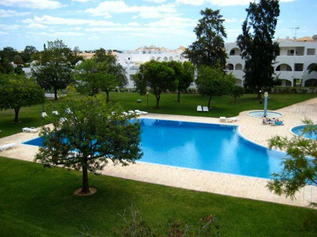 Oura Estrela Apartamento